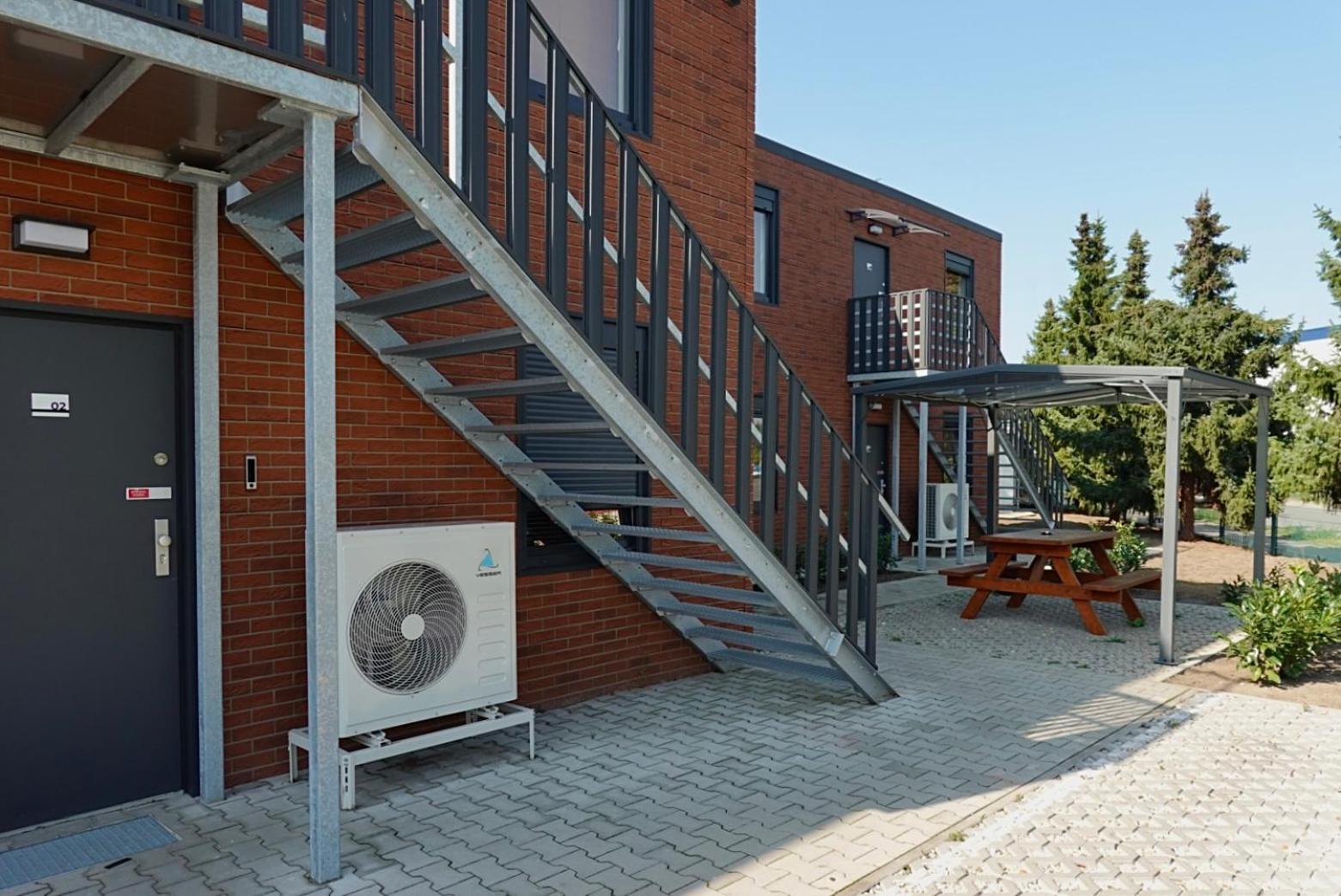 Comfort Housing Apartments Фалькензе Экстерьер фото